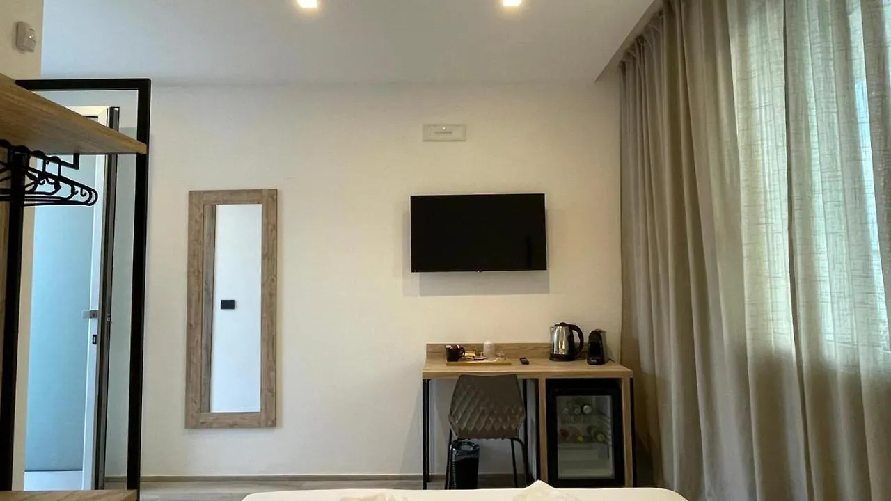 Bari Airport Rooms