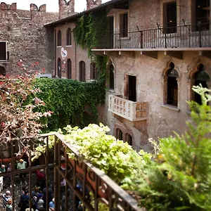 https://relais-de-charme-il-sogno-di-giulietta.hotelinveneto.com