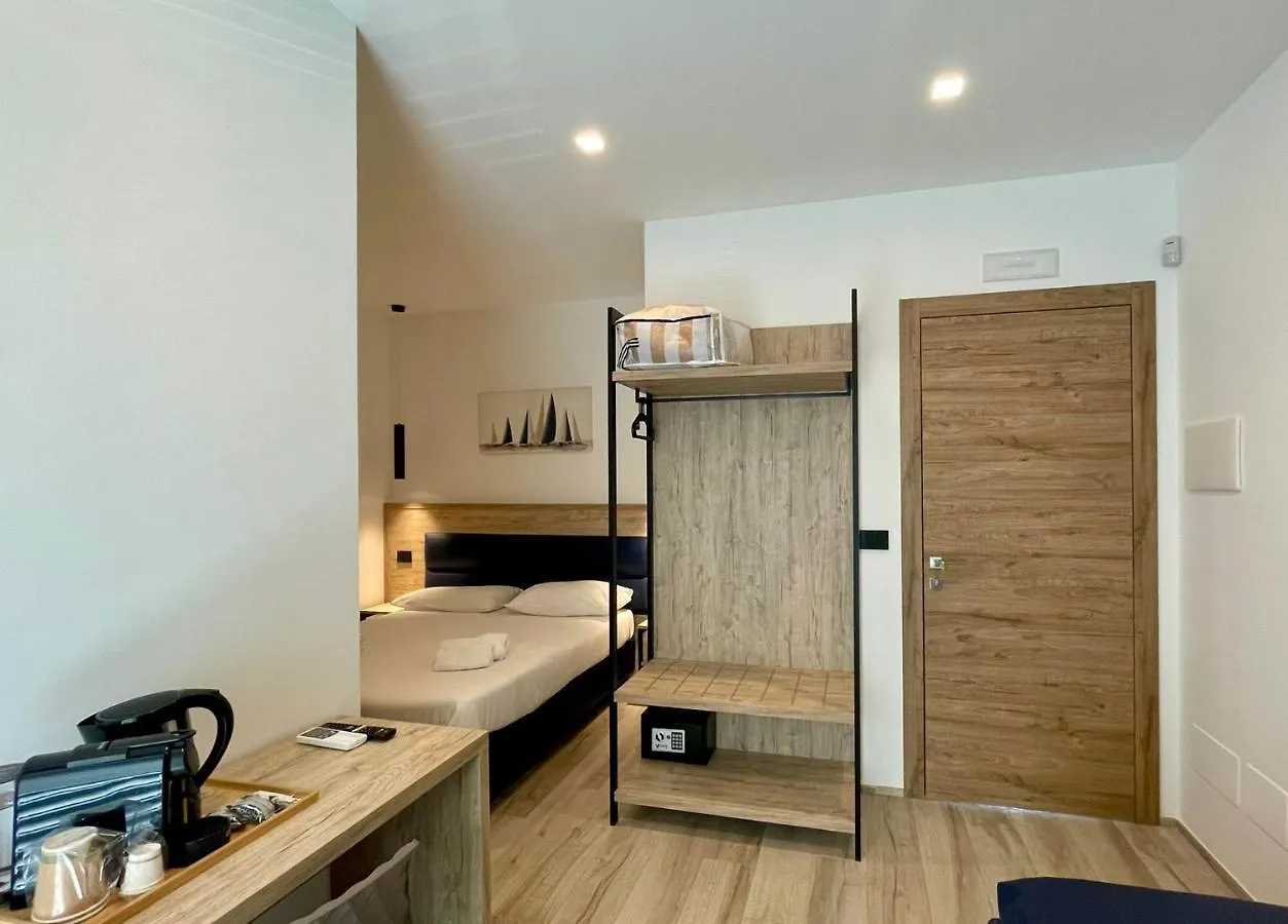 Bari Airport Rooms